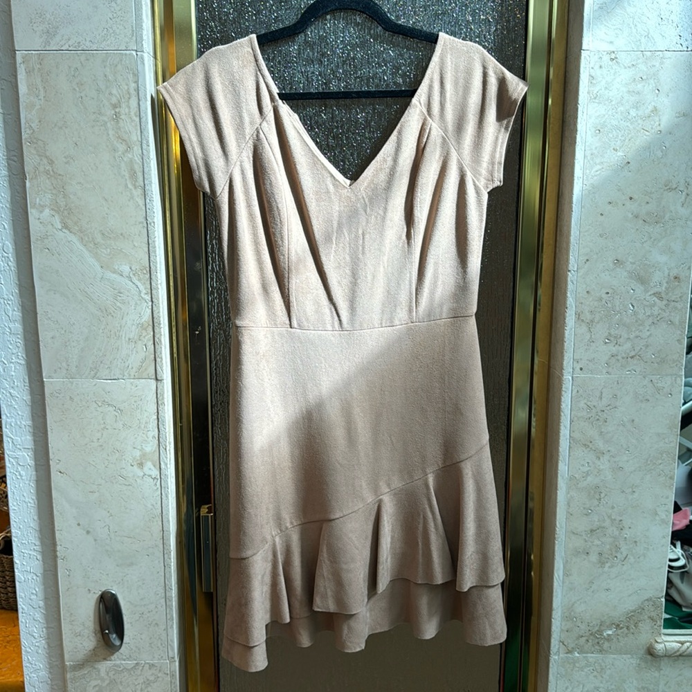 NWT Aqua Tan Beige Suede Like Dress Sz Large - Picture 3 of 6